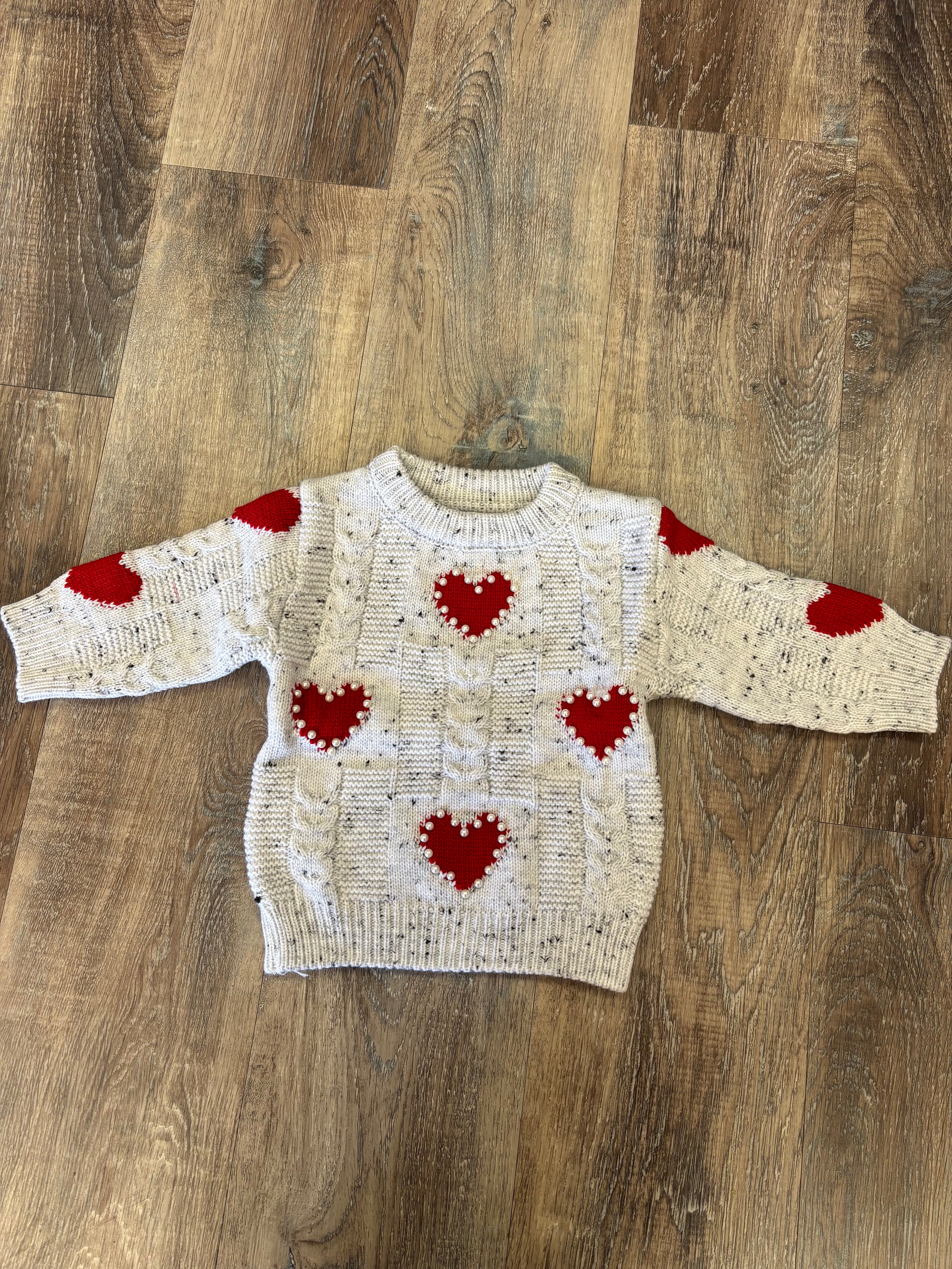 Heart printed sweater with pearls