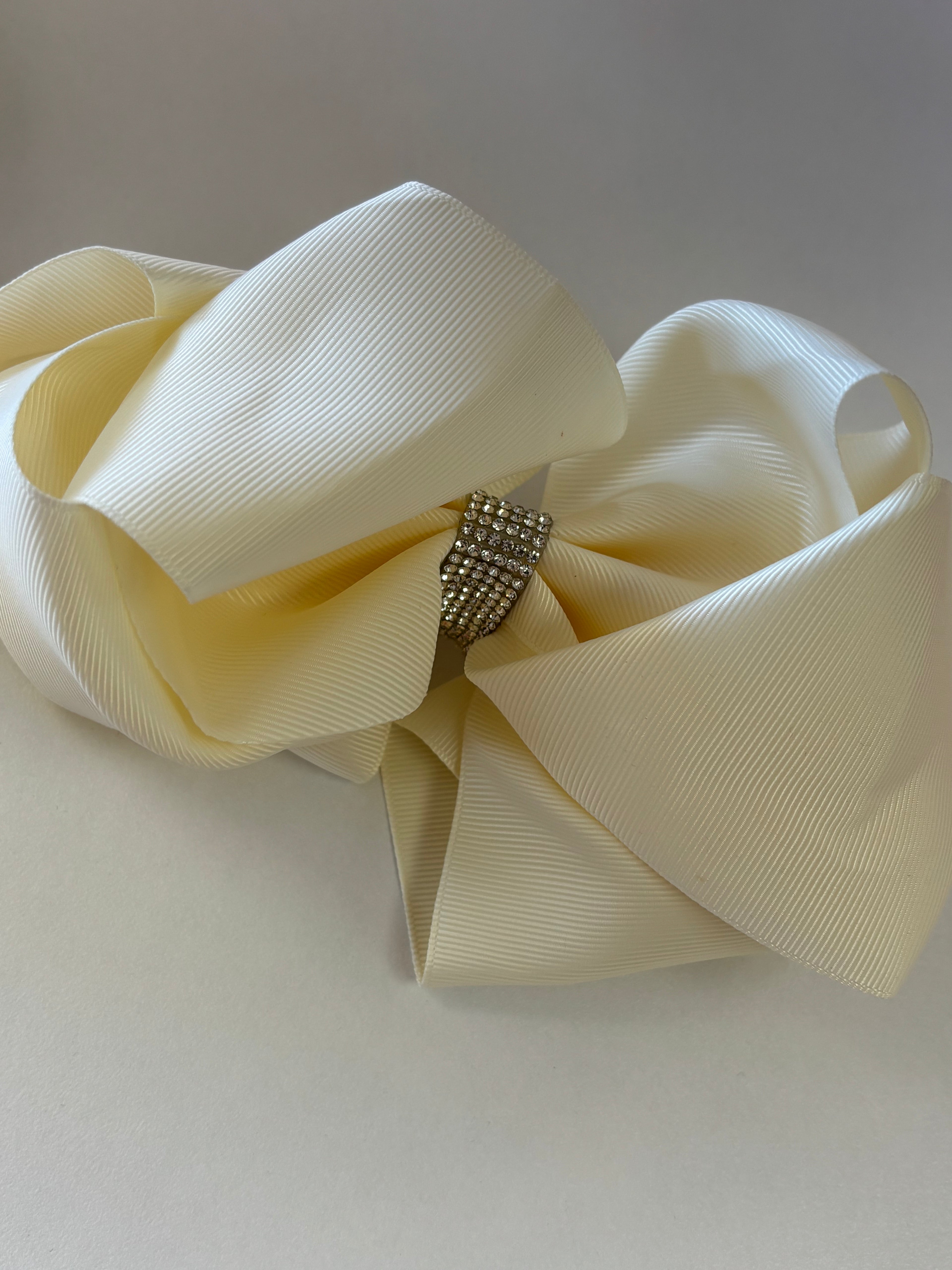 Cream hair bow